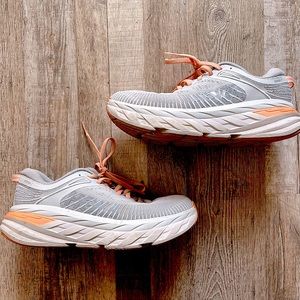 Hoka One One Bondi 7 Women’s Size 6 wide